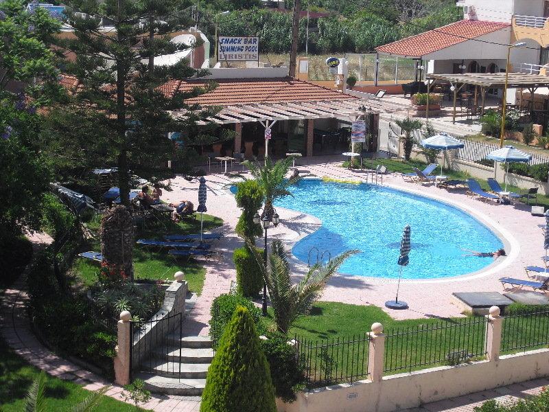 Lyristis Dinos Studios & Apartments Фалираки Экстерьер фото